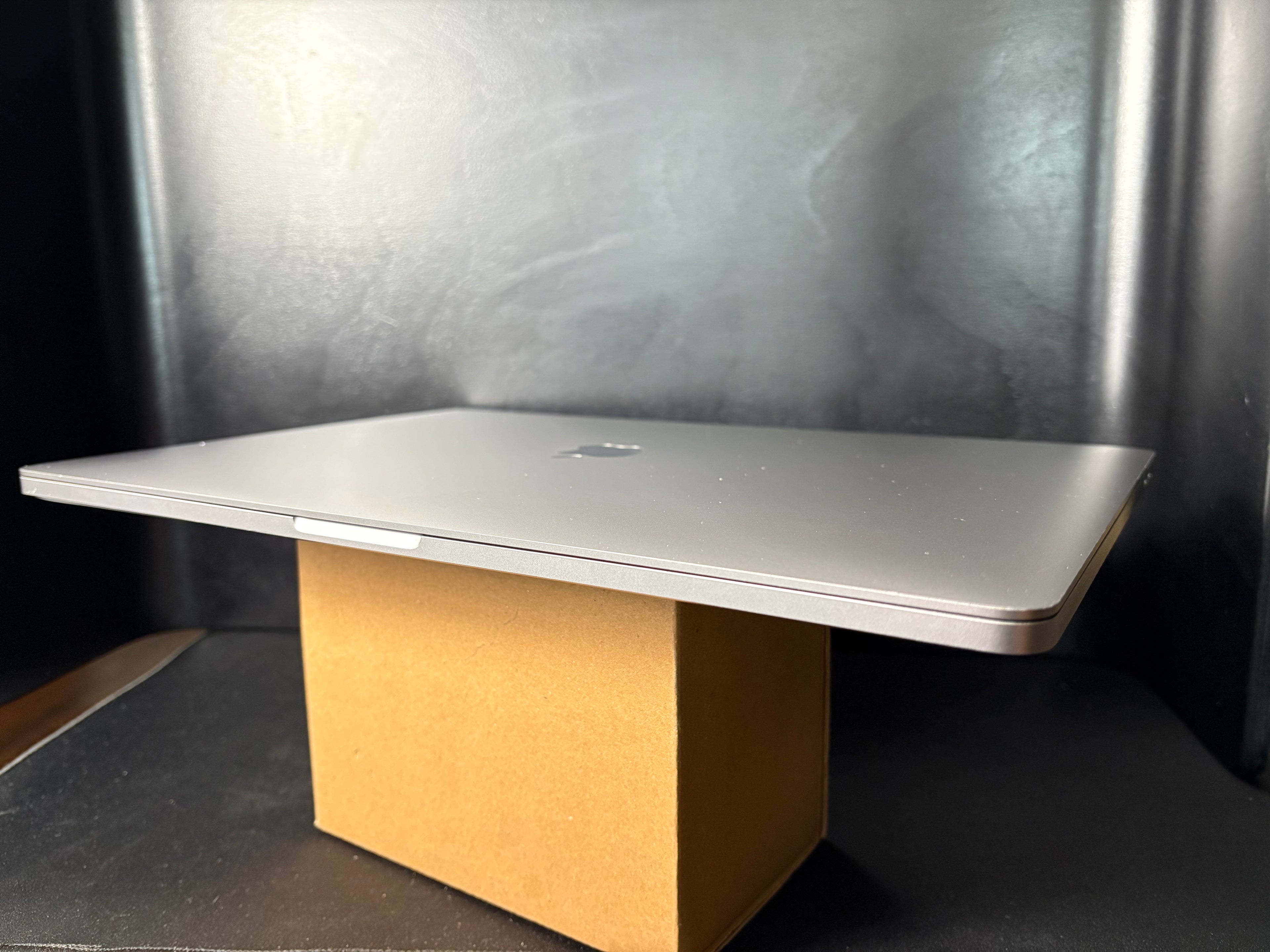 2019 MacBook Pro - i9 - 16GB - 1TB - (#2)