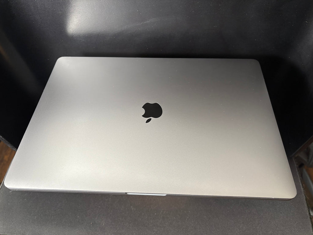 2019 MacBook Pro - i9 - 16GB - 1TB - (#2)