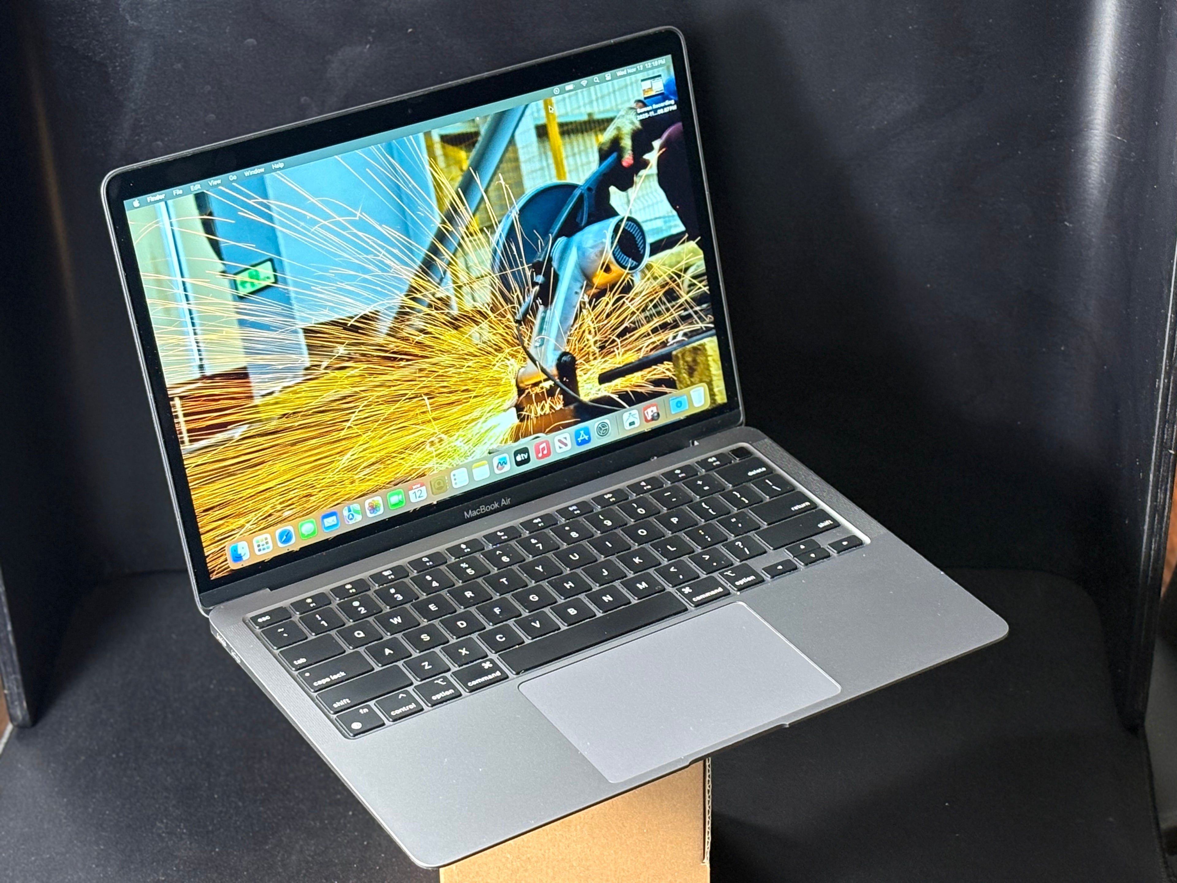 2020 MacBook Air M1 - 8GB - 128GB - (#3)