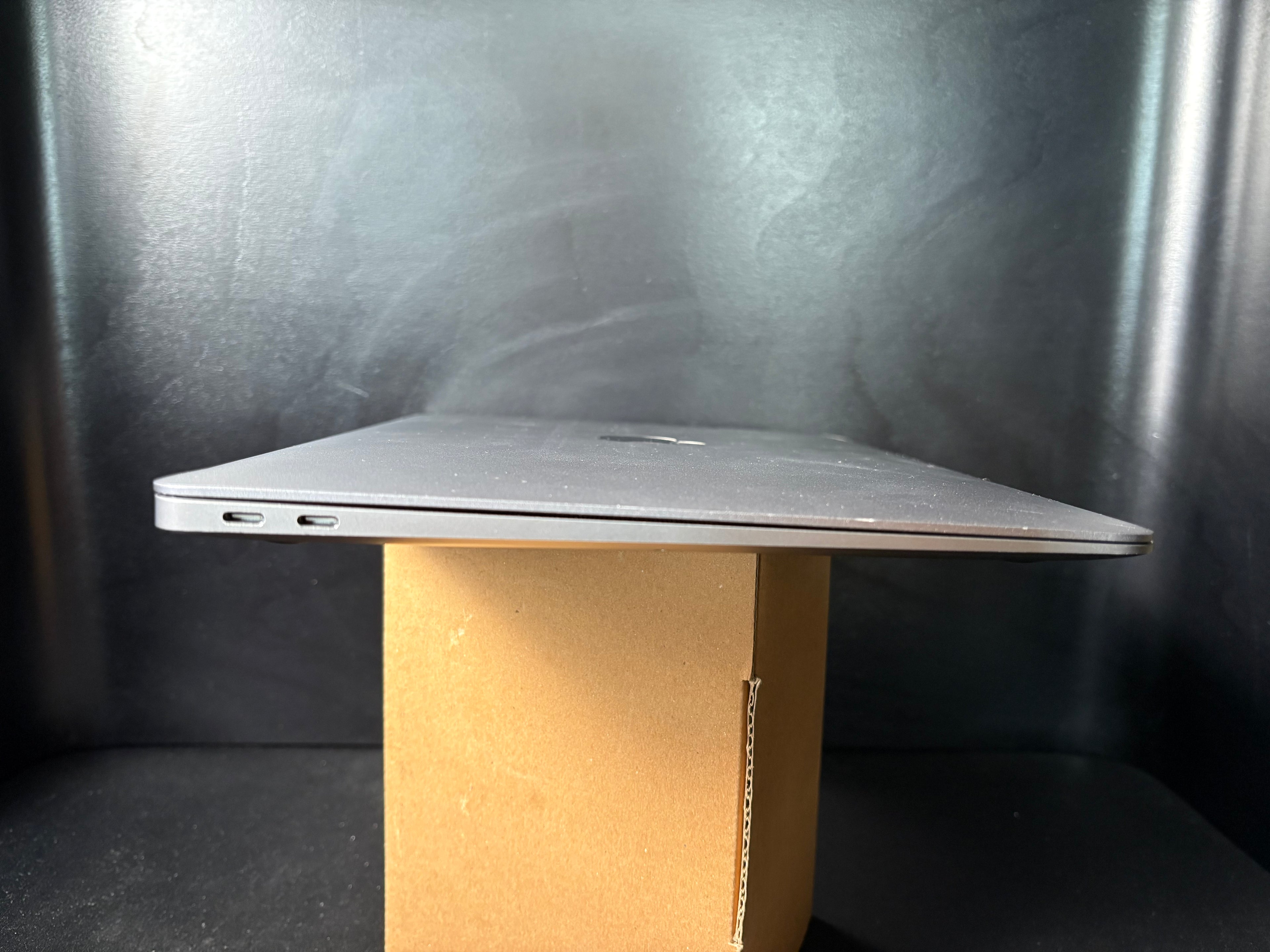 2020 MacBook Air M1 - 8GB - 128GB - (#3)