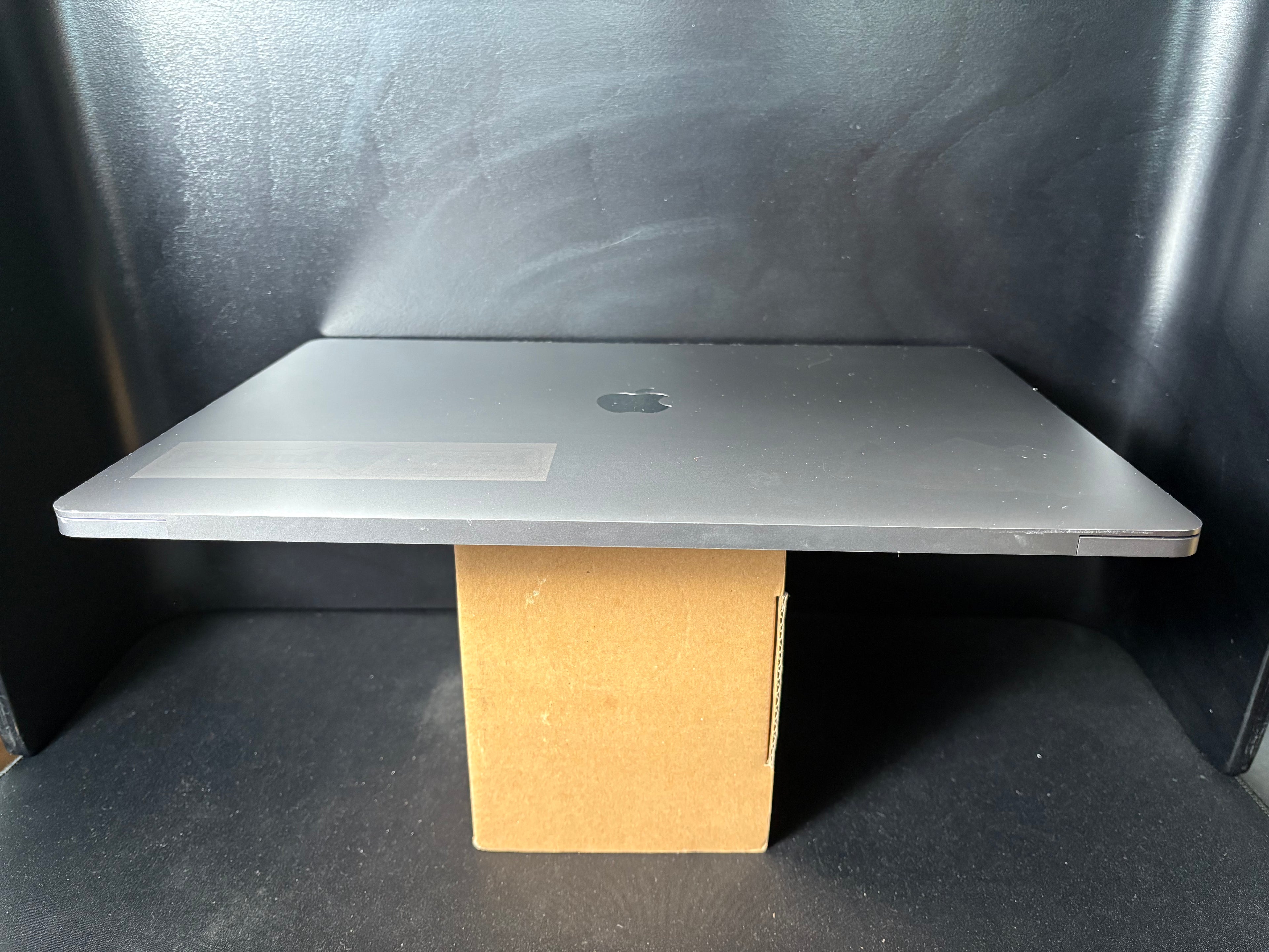 2019 MacBook Pro 16" - i9 - 32GB - 1TB SSD - #4