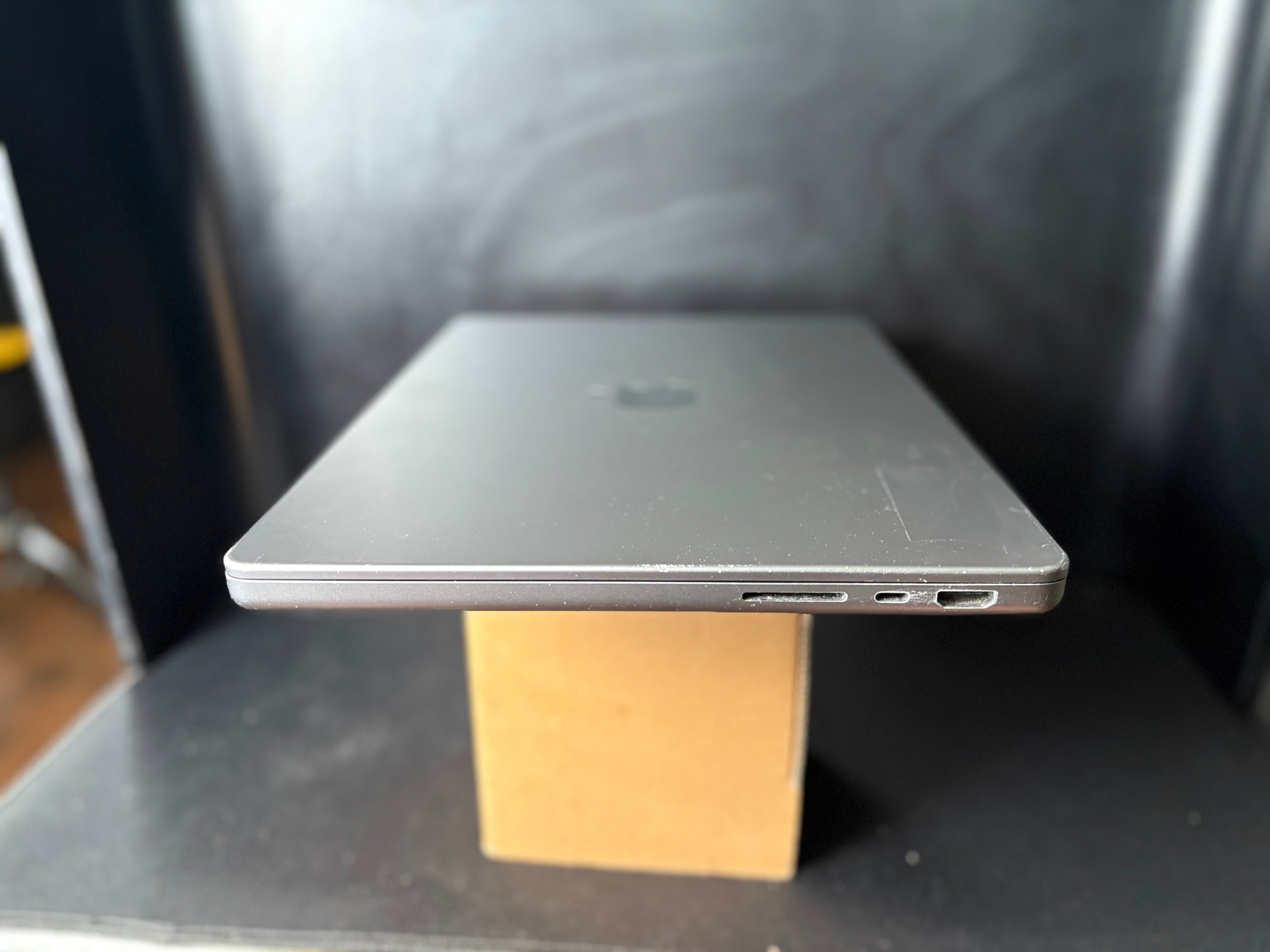 2021 MacBook Pro 14.2" - M1 Pro 14-Core - 16gb - 512gb (#5)