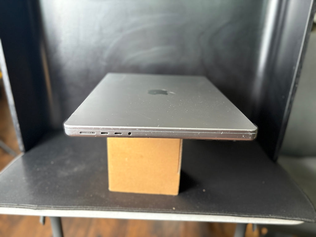 2021 MacBook Pro 14.2" - M1 Pro 14-Core - 16gb - 512gb (#5)