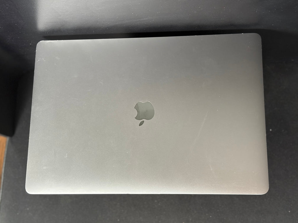 2019 MacBook Pro 16" - HexaCore i7 - 16GB - 512GB SSD - (#6)