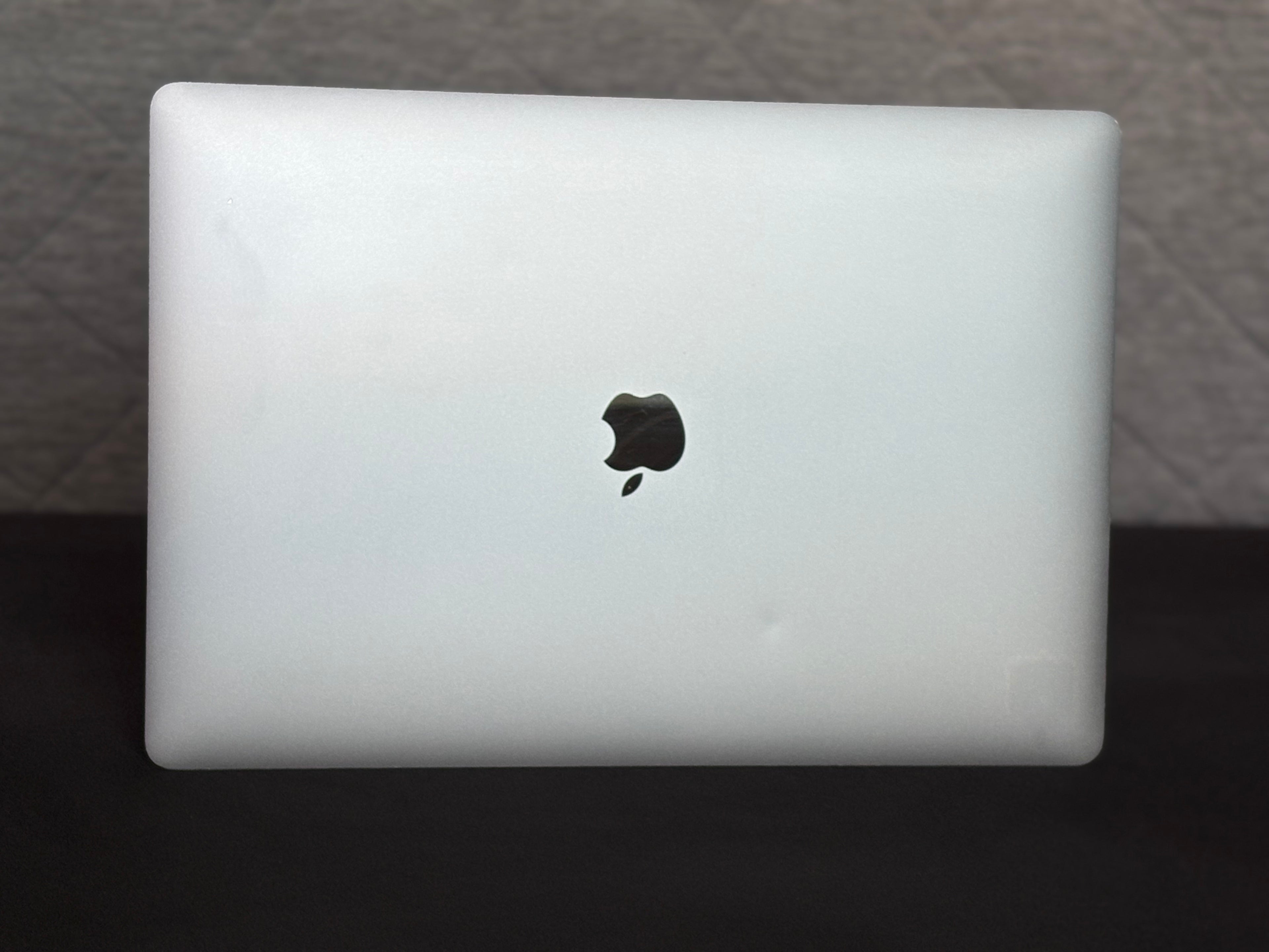2019 MacBook Pro 16" - i9 - 16GB - 1TB SSD - (#7)