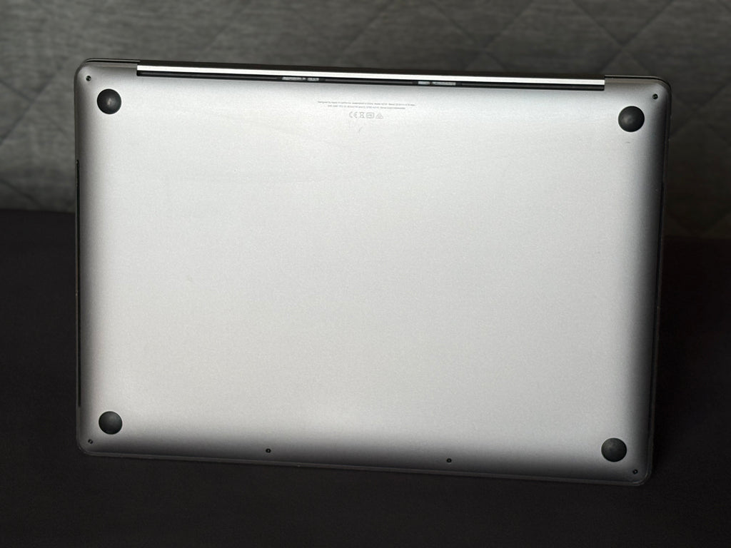 2019 MacBook Pro 16" - i9 - 16GB - 1TB SSD - (#7)