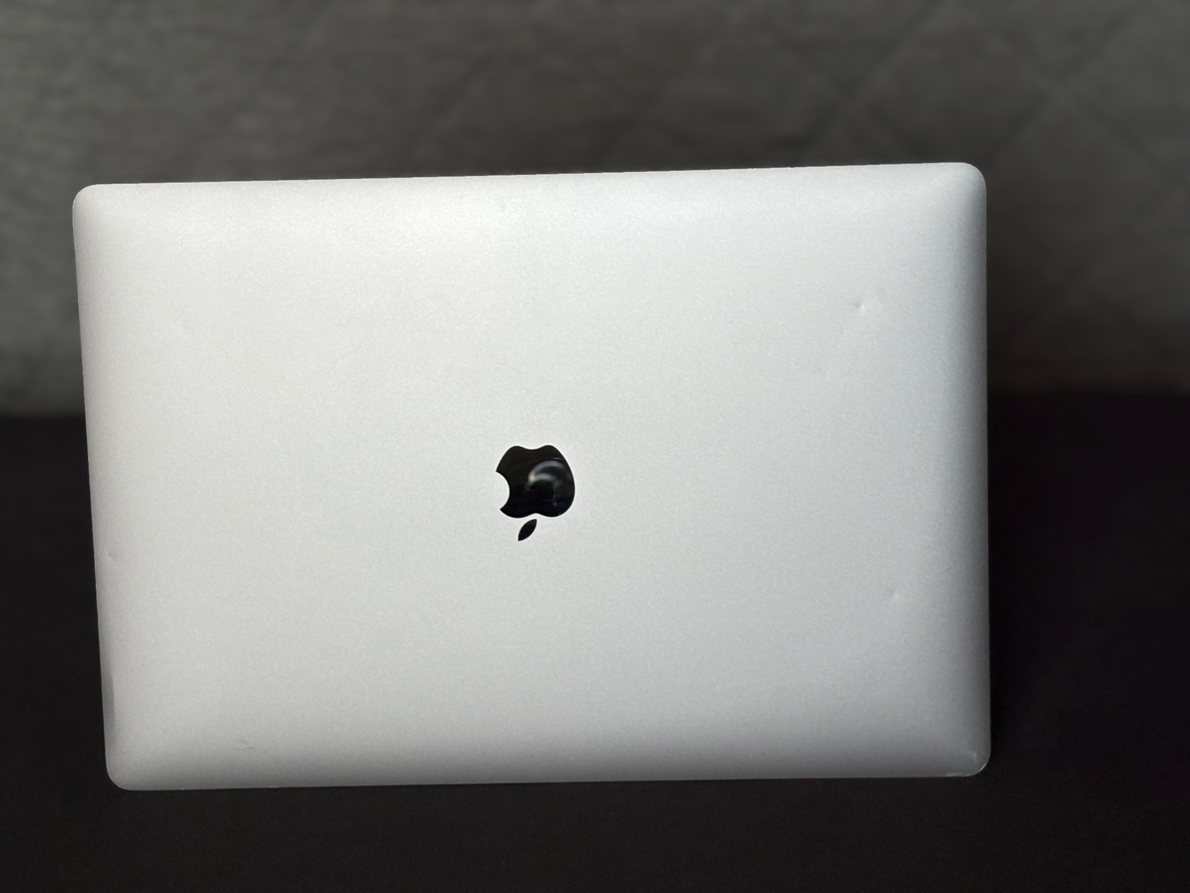 2019 MacBook Pro 16" - i9 - 16GB - 1TB SSD (#8)