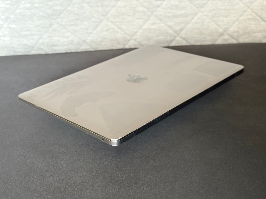 2019 MacBook Air - 8GB - 256GB - (#9)