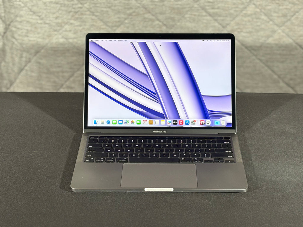 2022 MacBook Pro - M2 10-Core - 8GB/512GB (#10)