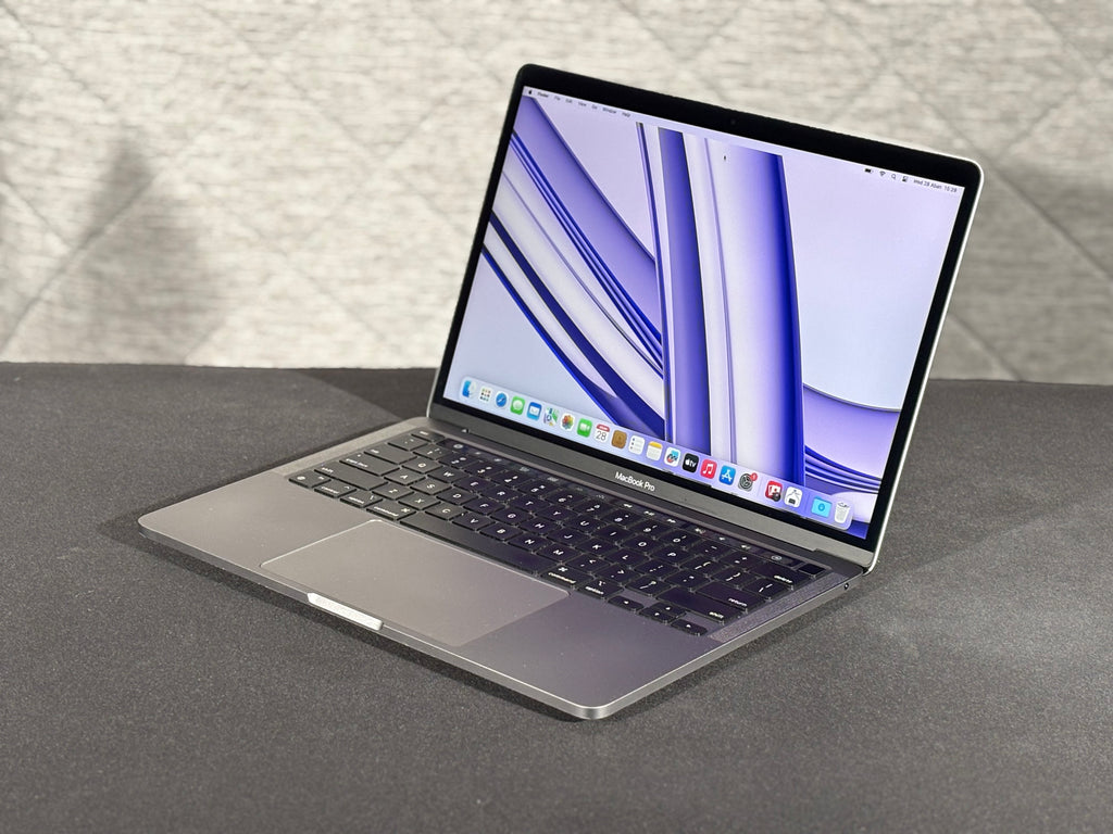 2022 MacBook Pro - M2 10-Core - 8GB/512GB (#10)