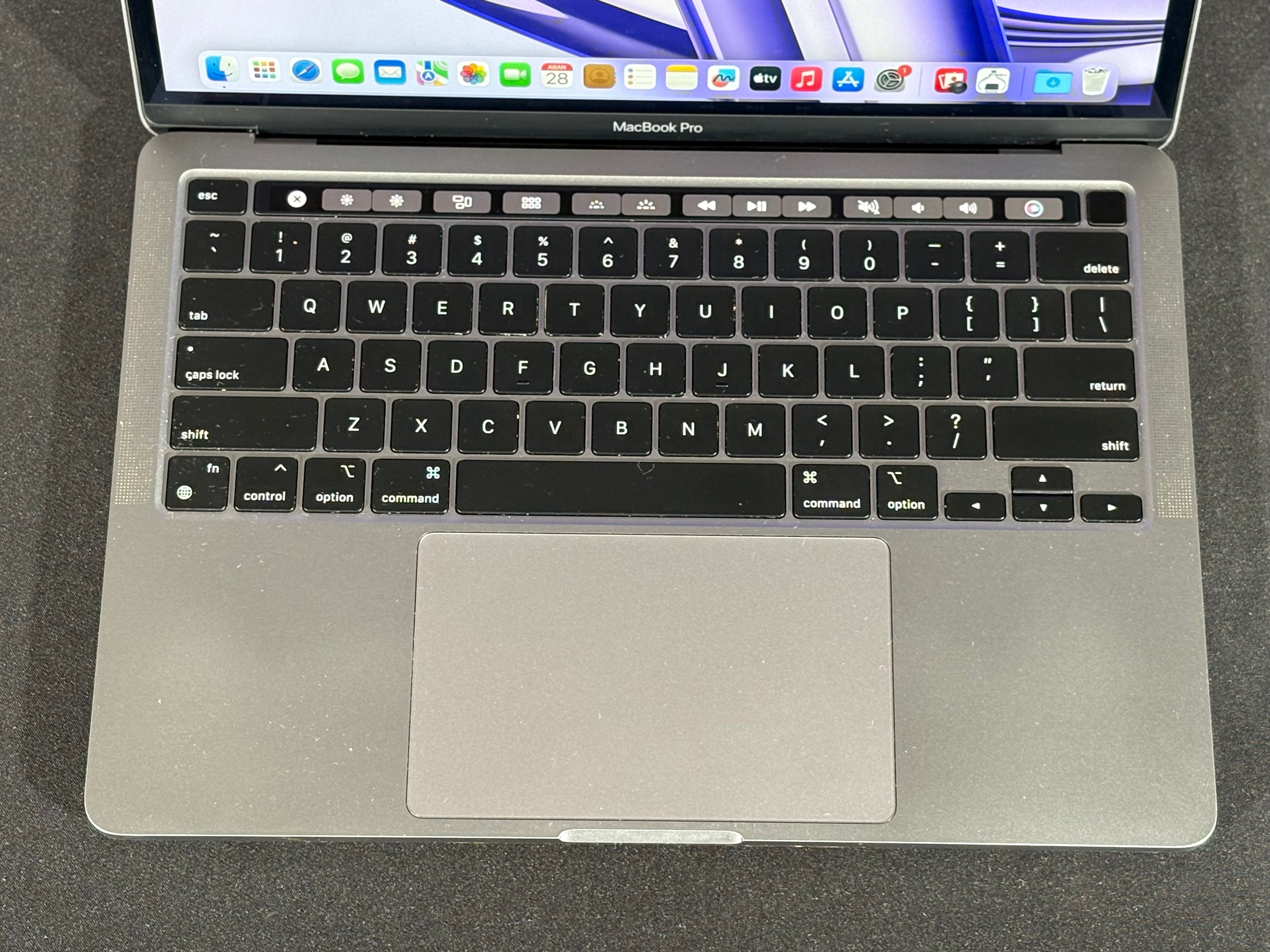 2022 MacBook Pro - M2 10-Core - 8GB/512GB (#10)