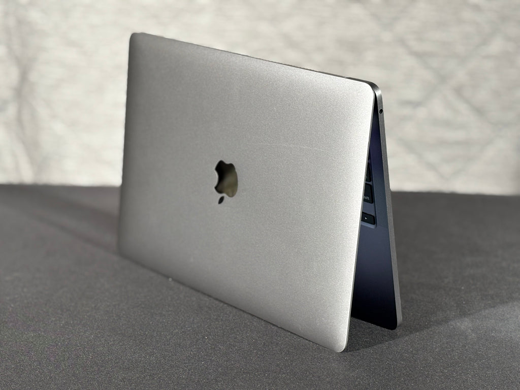 2022 MacBook Pro - M2 10-Core - 8GB/512GB (#10)