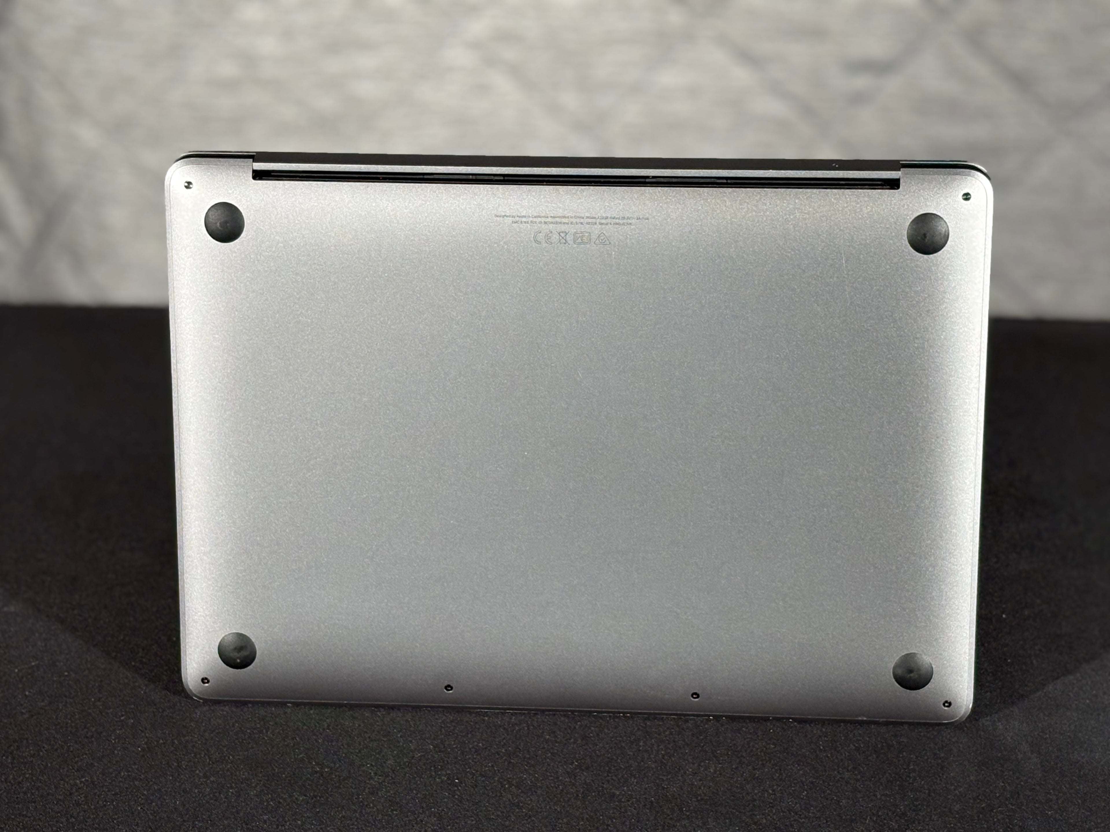 2022 MacBook Pro - M2 10-Core - 8GB/512GB (#10)