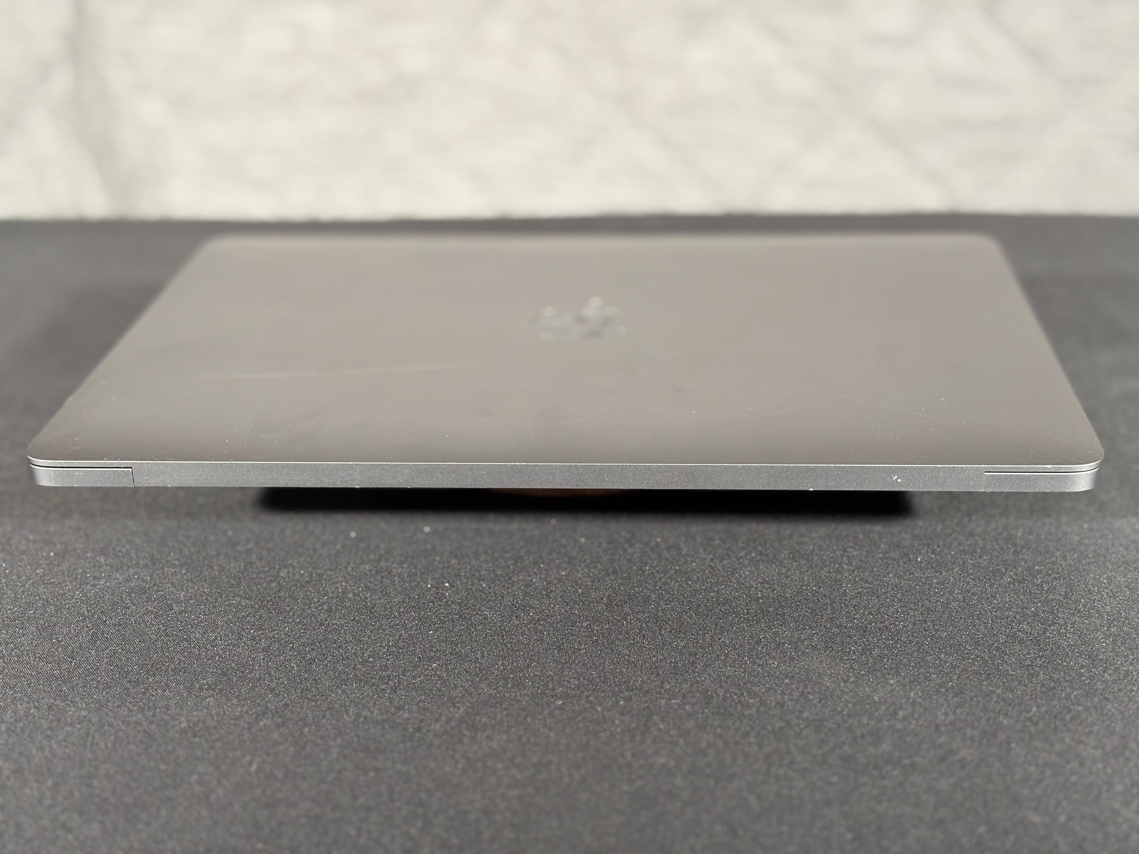 2022 MacBook Pro - M2 10-Core - 8GB/512GB (#10)