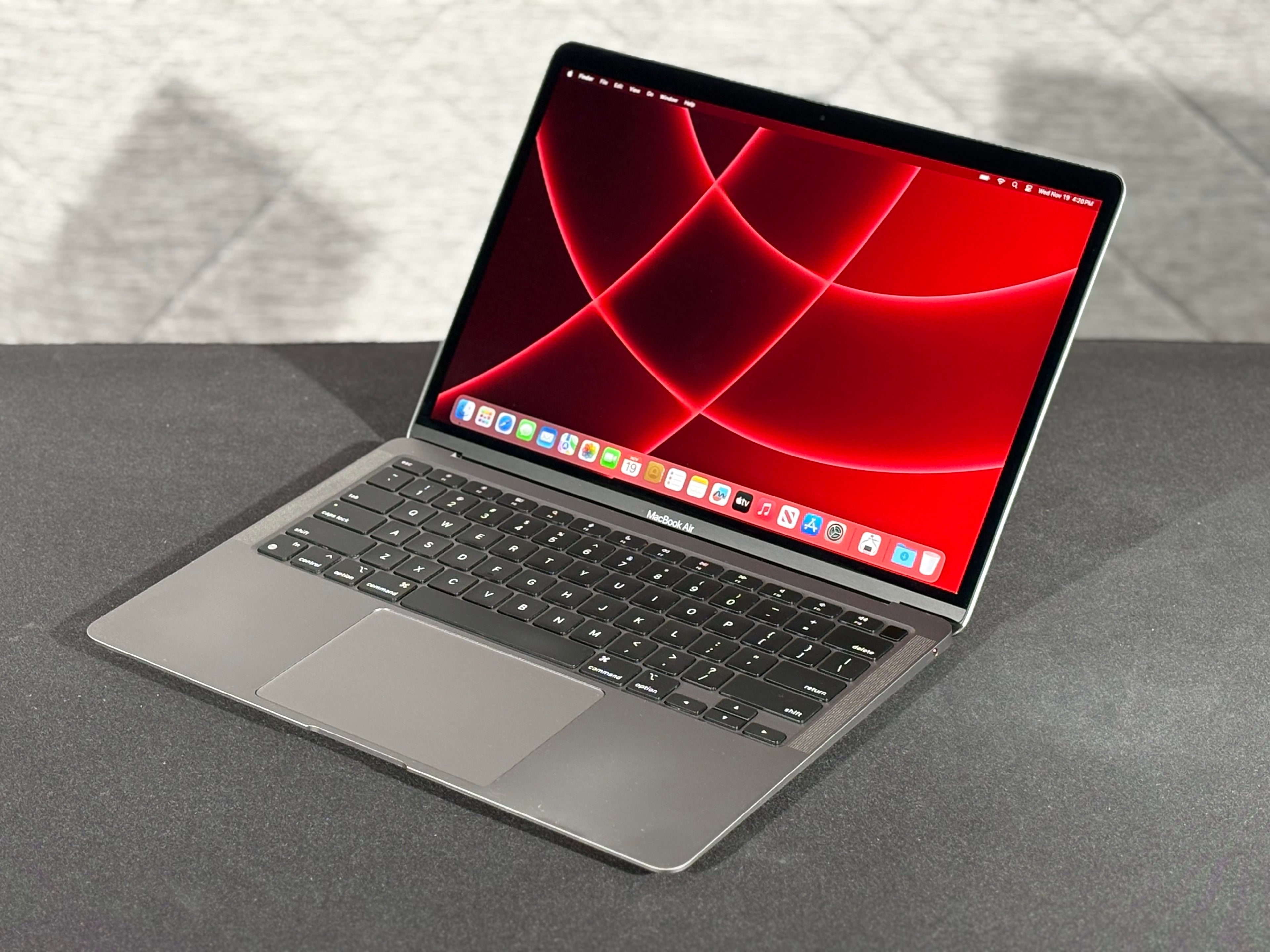 2020 MacBook Air M1 - 8GB - 128GB - (#13)