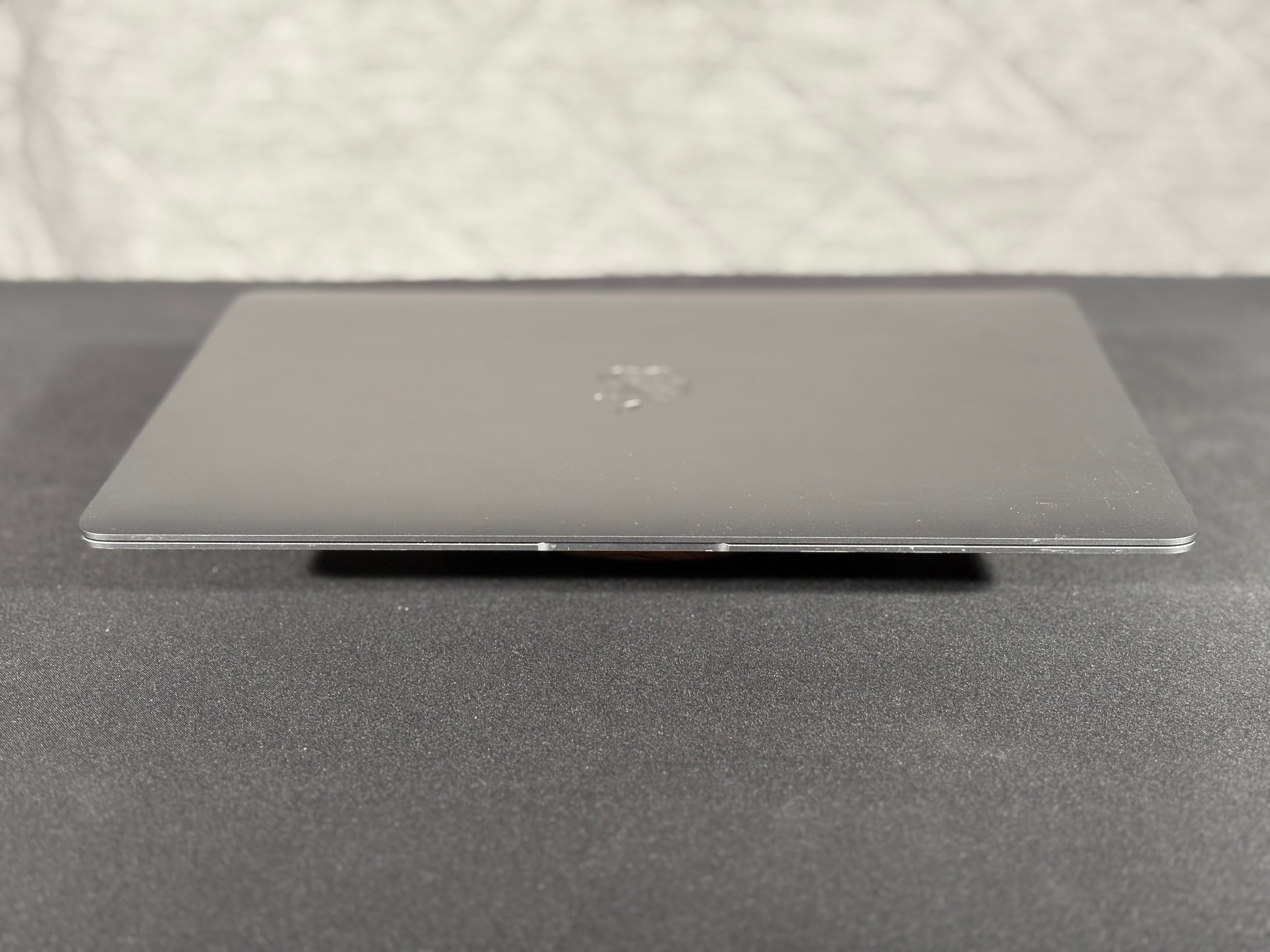 2020 MacBook Air M1 - 8GB - 128GB - (#13)